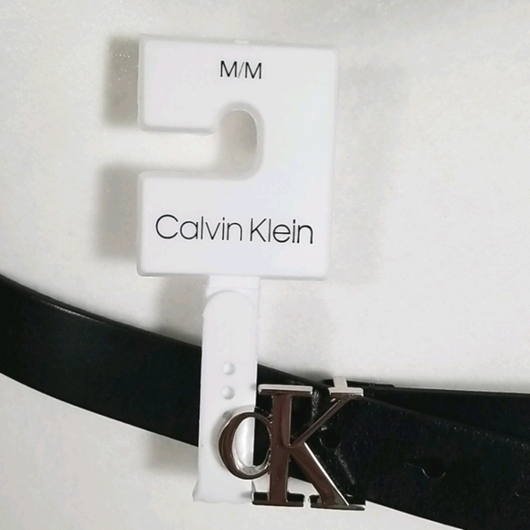 Calvin Klein Women's Medium Belt Genuine Leather - Picture 2 of 6